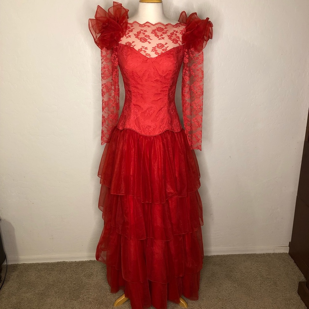 Beetlejuice Lydia Deetz Red Wedding Dress Costume
